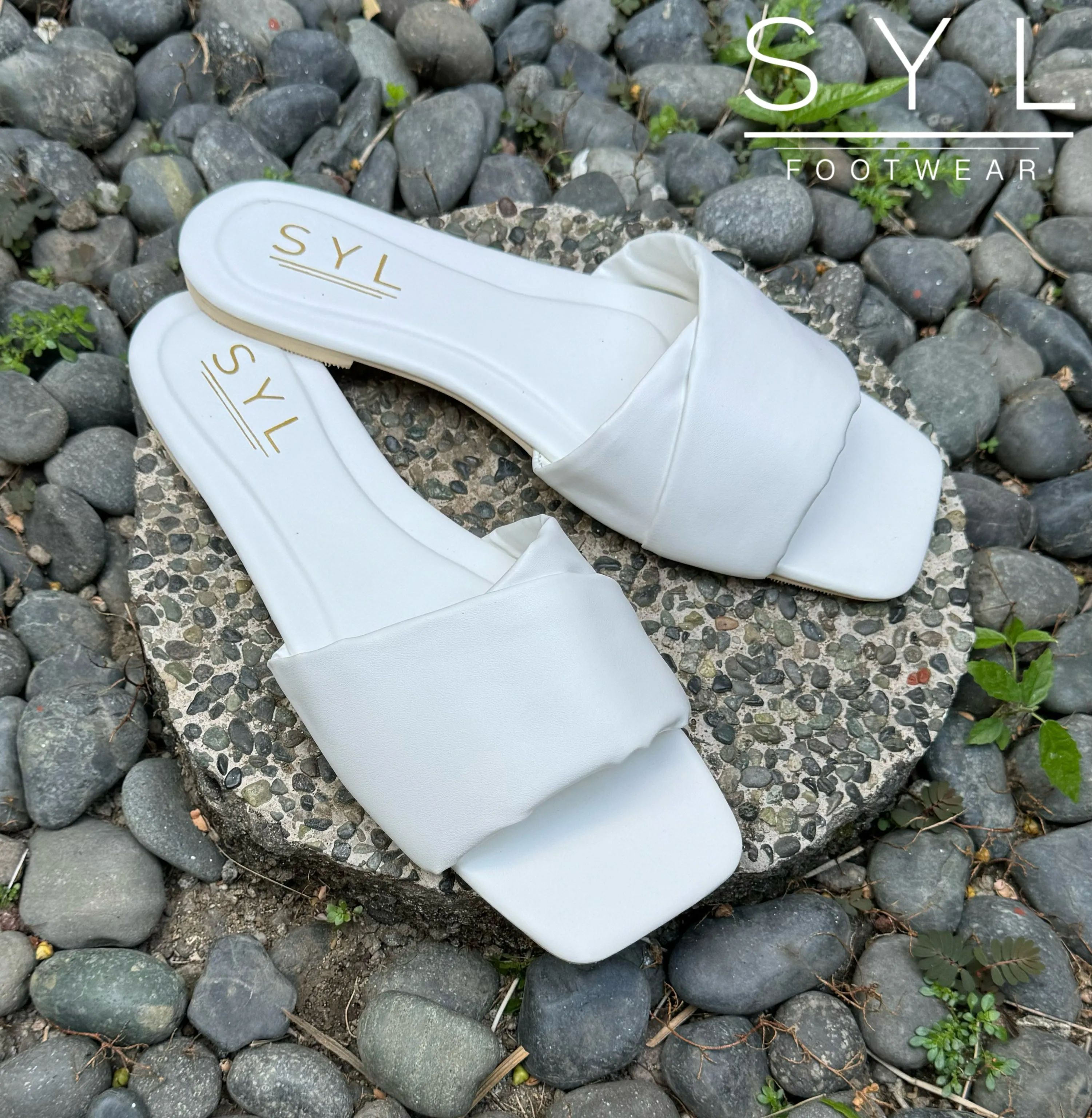 Abigail flats by SYL
