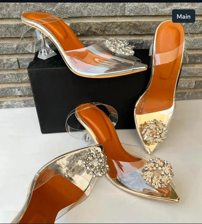 Brooch heel