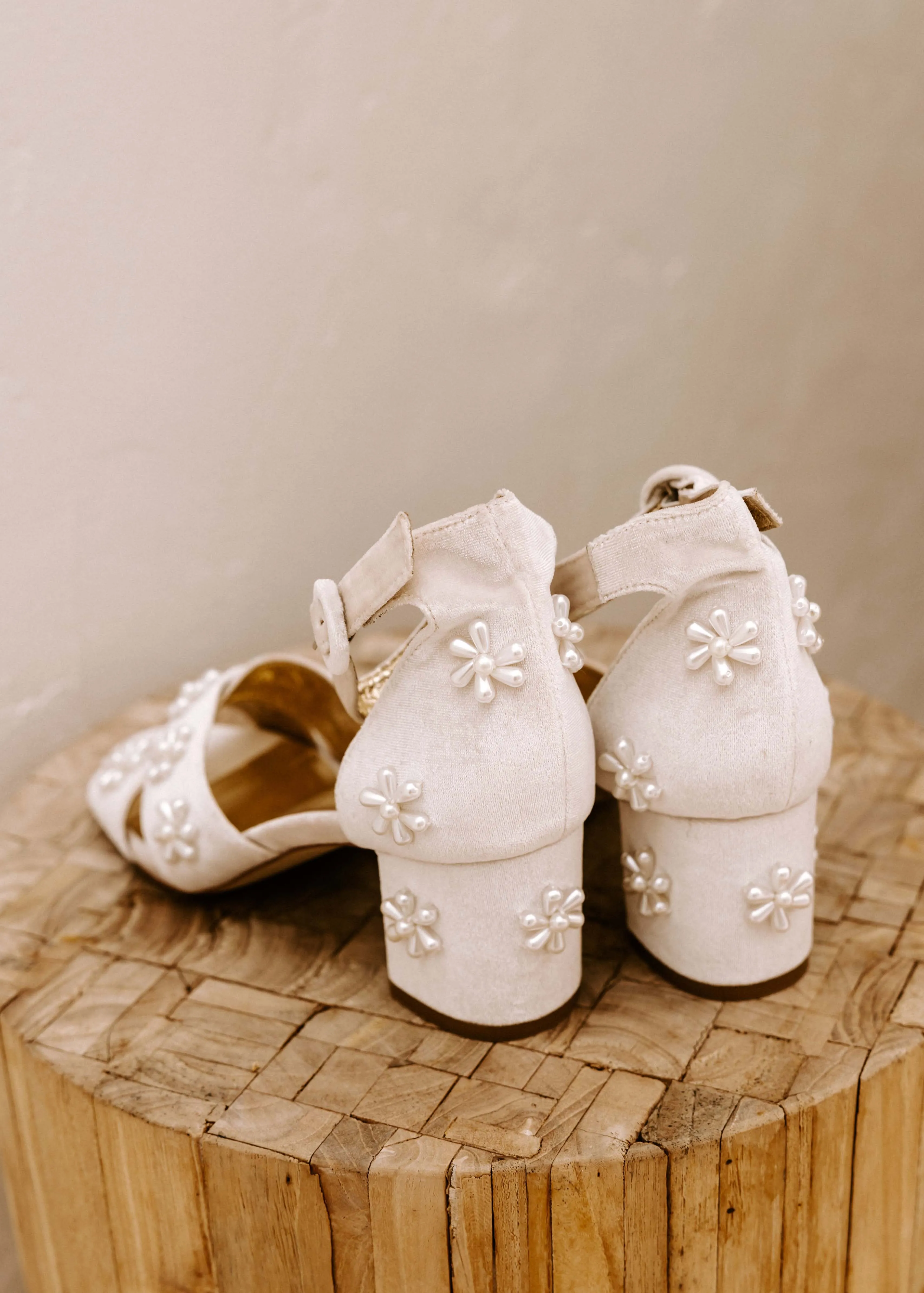 Daisy Heels - Seashell
