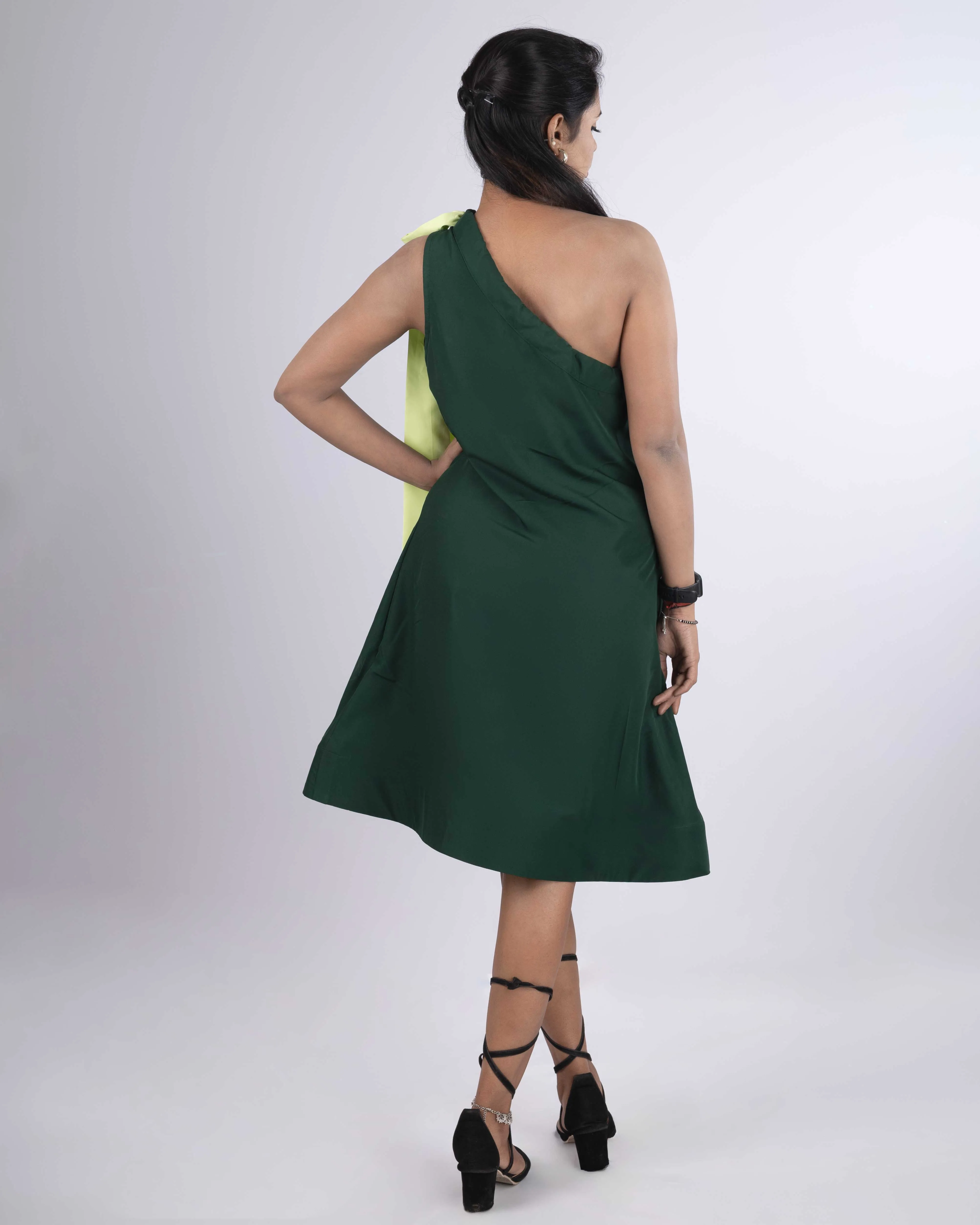 DREAMY EMERALD GREEN  ONE SHOULDER ROBE