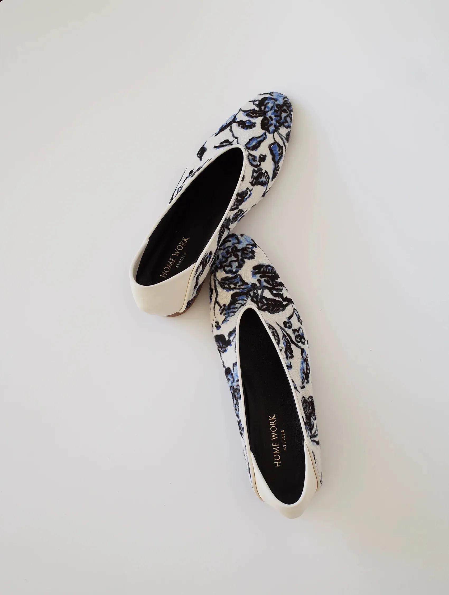 Floral Pattern Flat Shoes