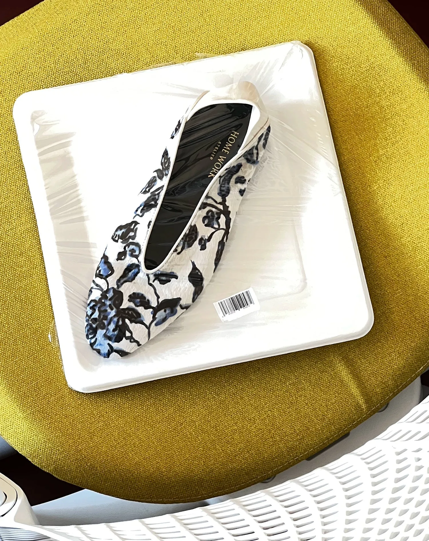 Floral Pattern Flat Shoes