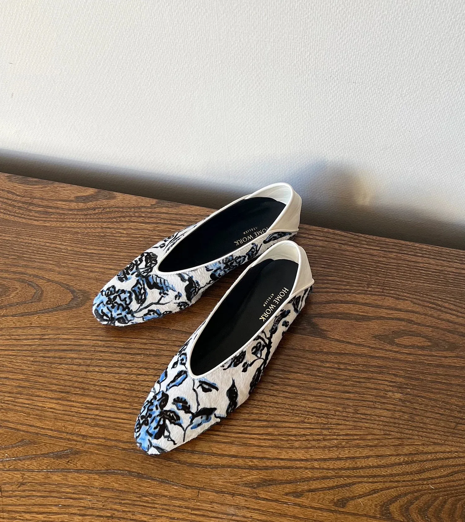 Floral Pattern Flat Shoes