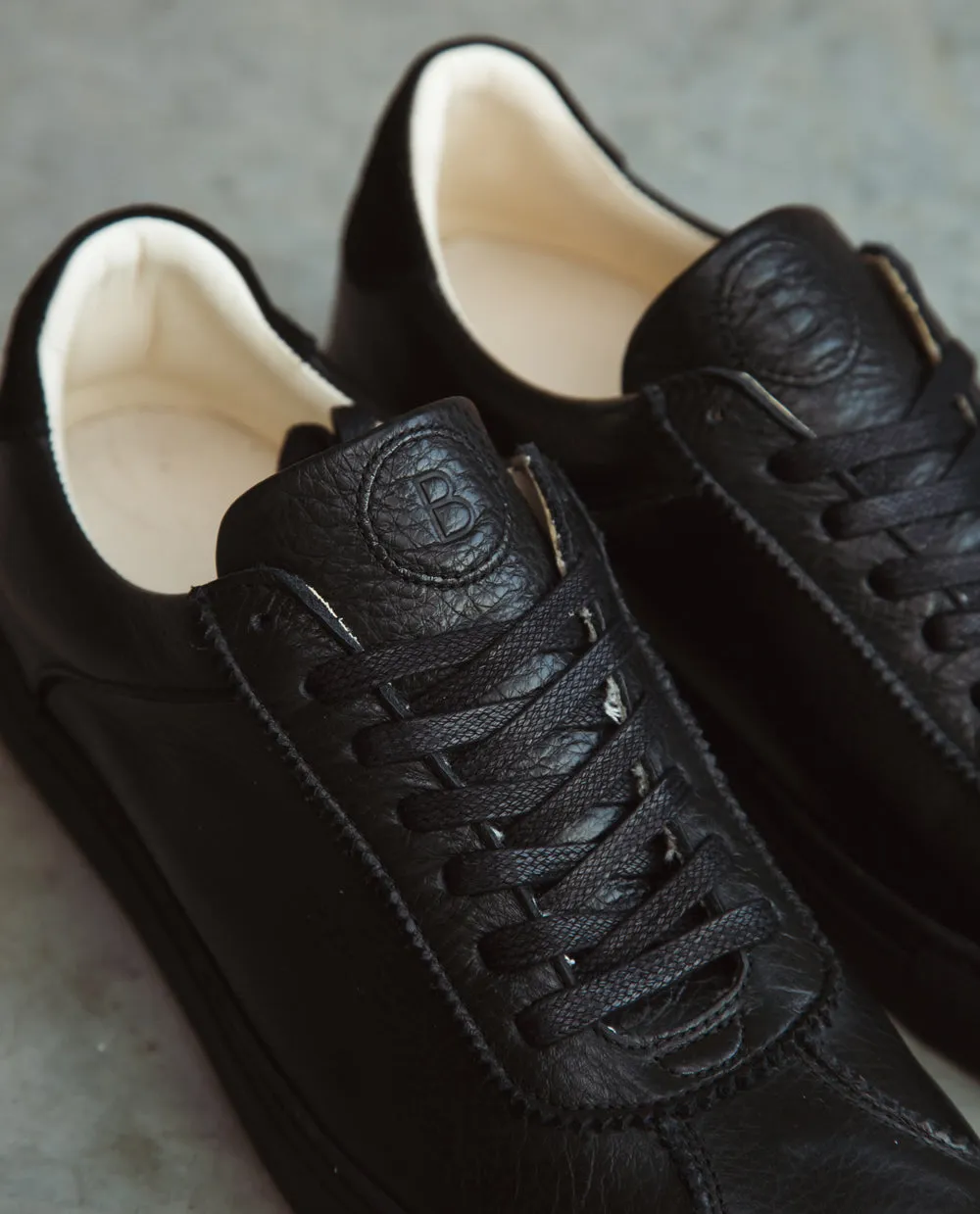 Genoa Trainer In Black
