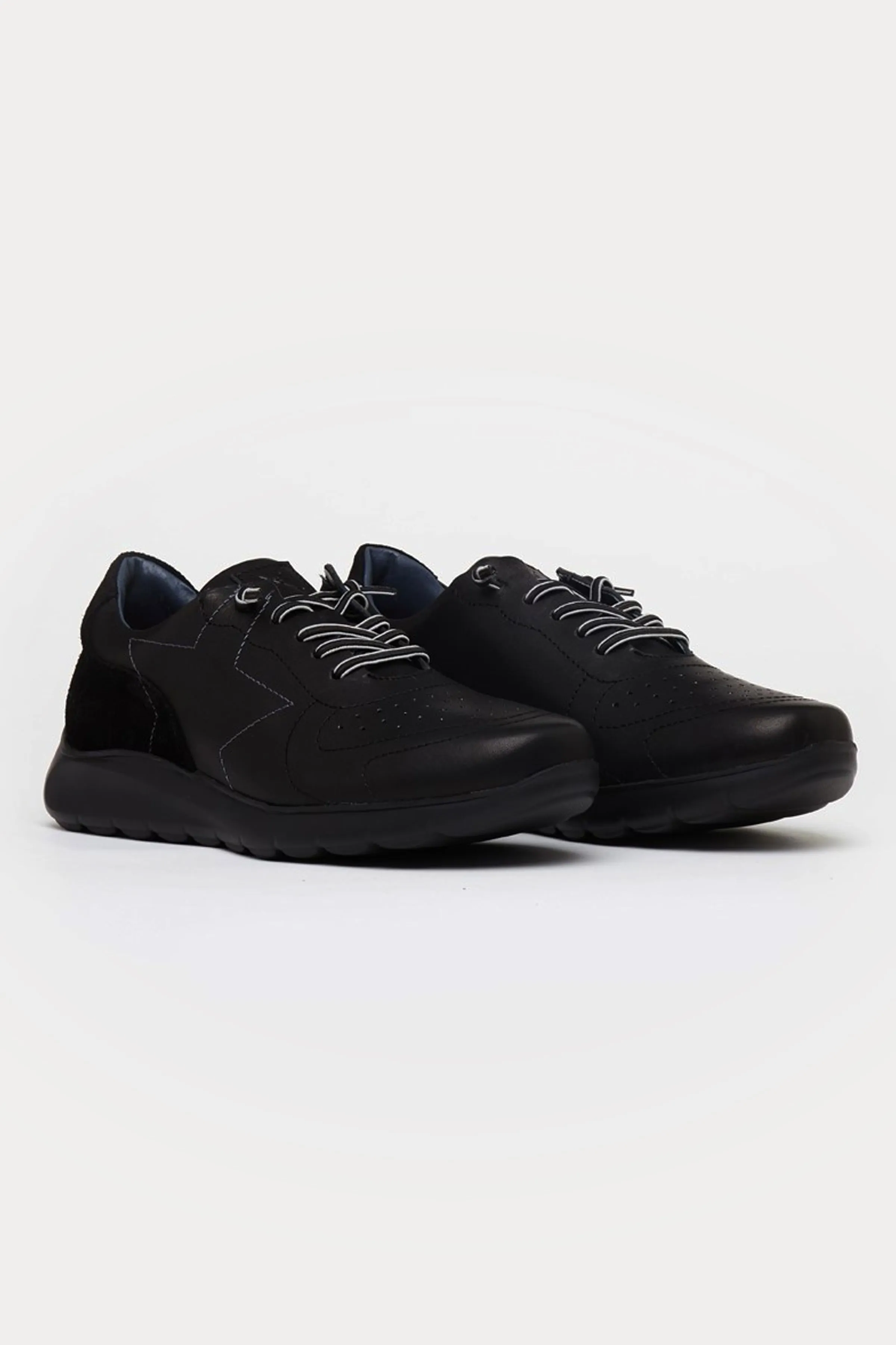 Hammersmith Leather Trainers in Black