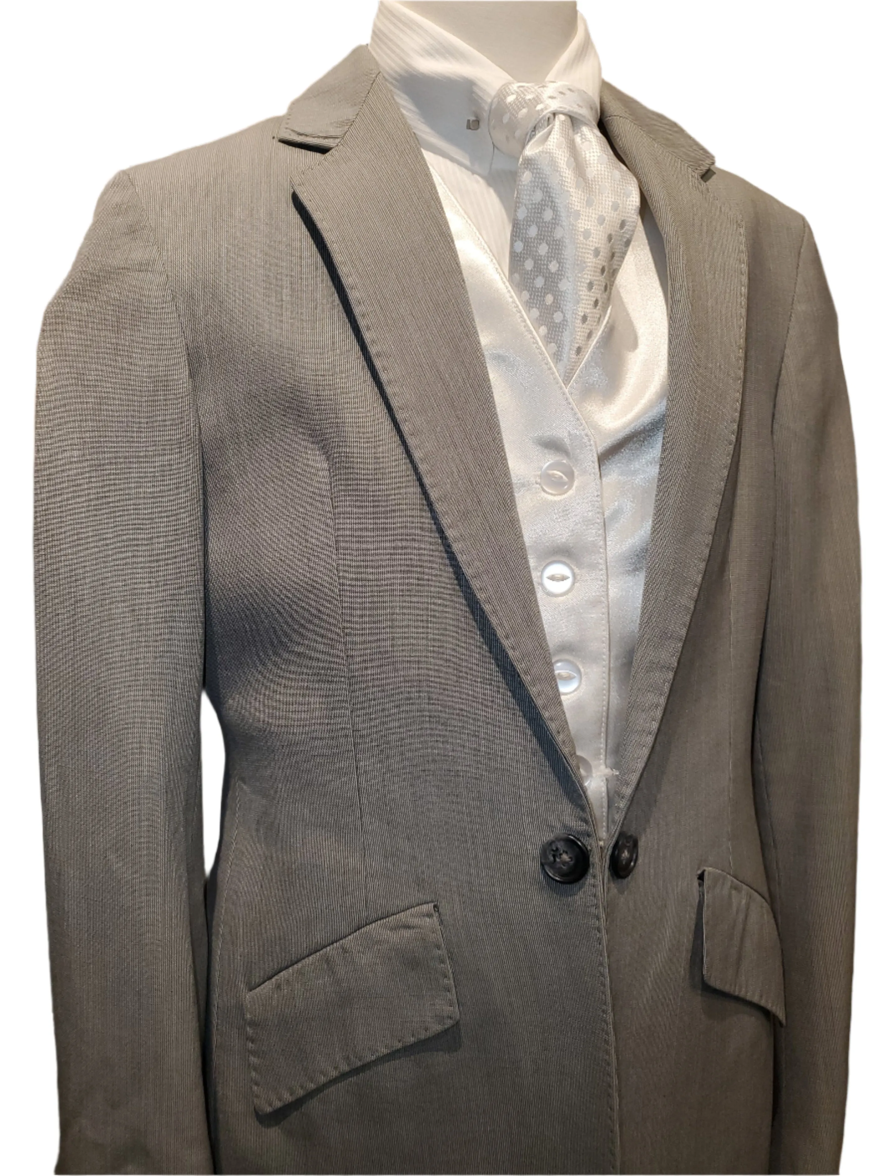 LeCheval, Girls Day Suit