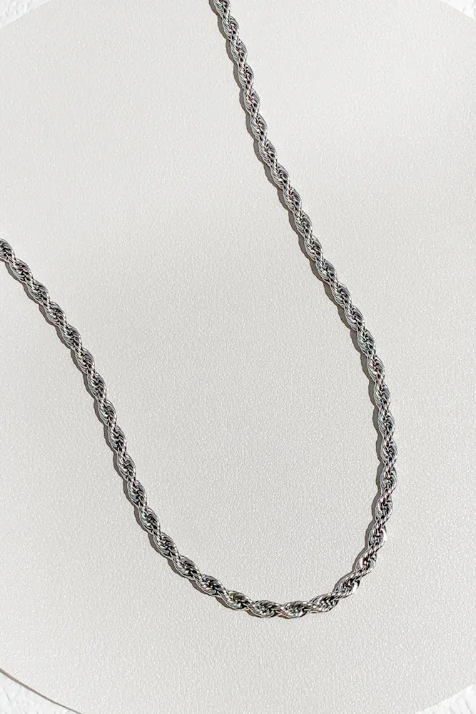 Lottie Chain Necklace
