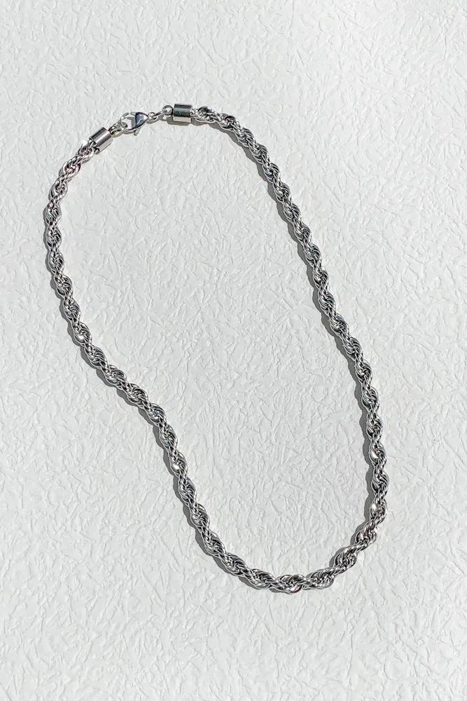 Lottie Chain Necklace