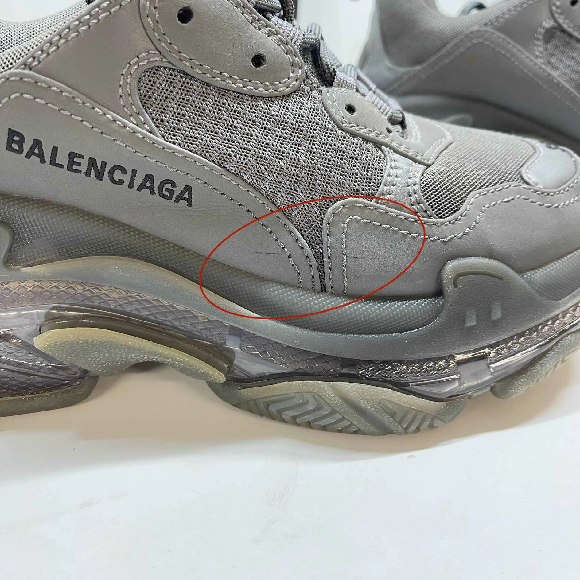 Men's Triple S Low Trainers Charcoal Size EU 39 / UK 5
