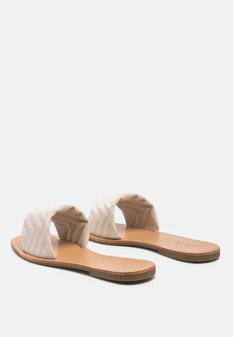 Quilted Flat Slides