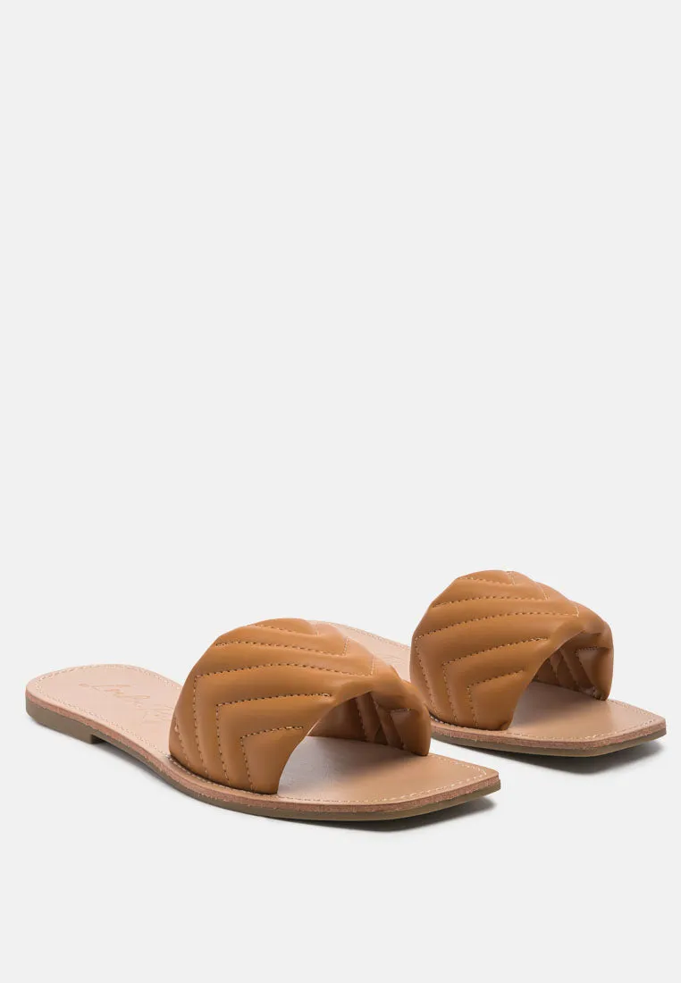 Quilted Flat Slides