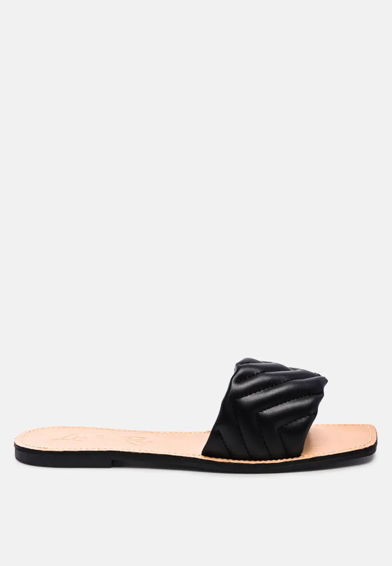 Quilted Flat Slides
