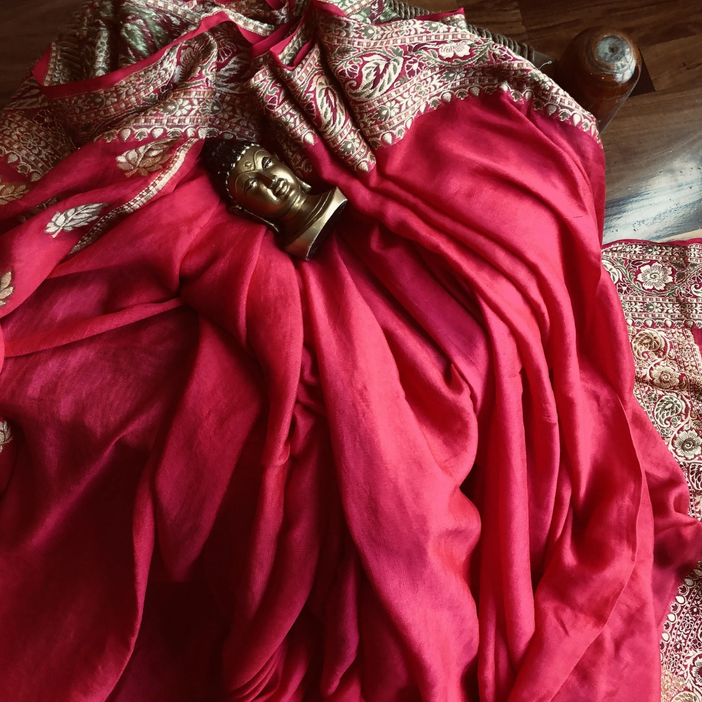 Red Pure Banarasi meenakari saree ( Delivery Timelines 12-15 days)