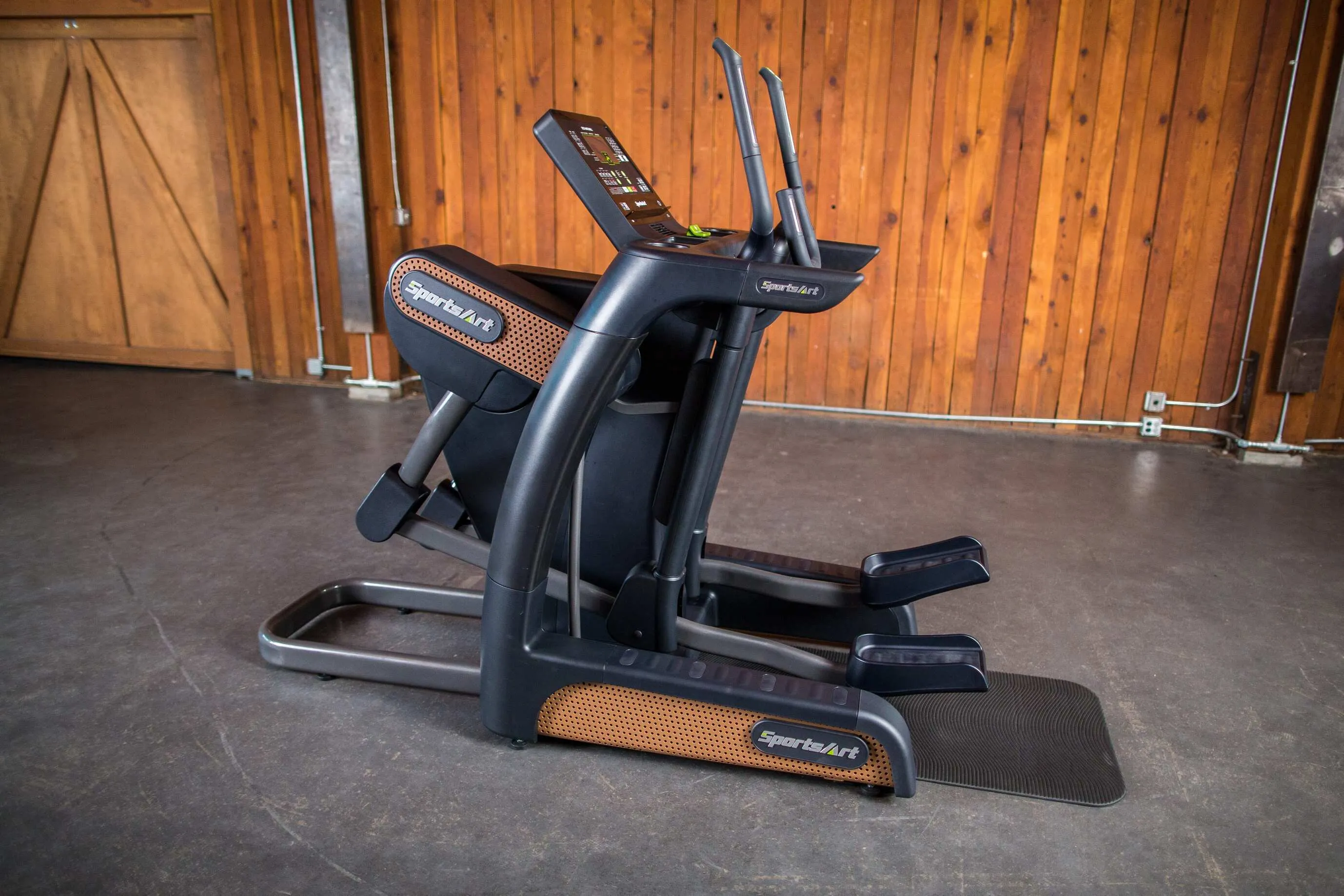 SportsArt Verso Status Eco-Natural Cross Trainer V886-1