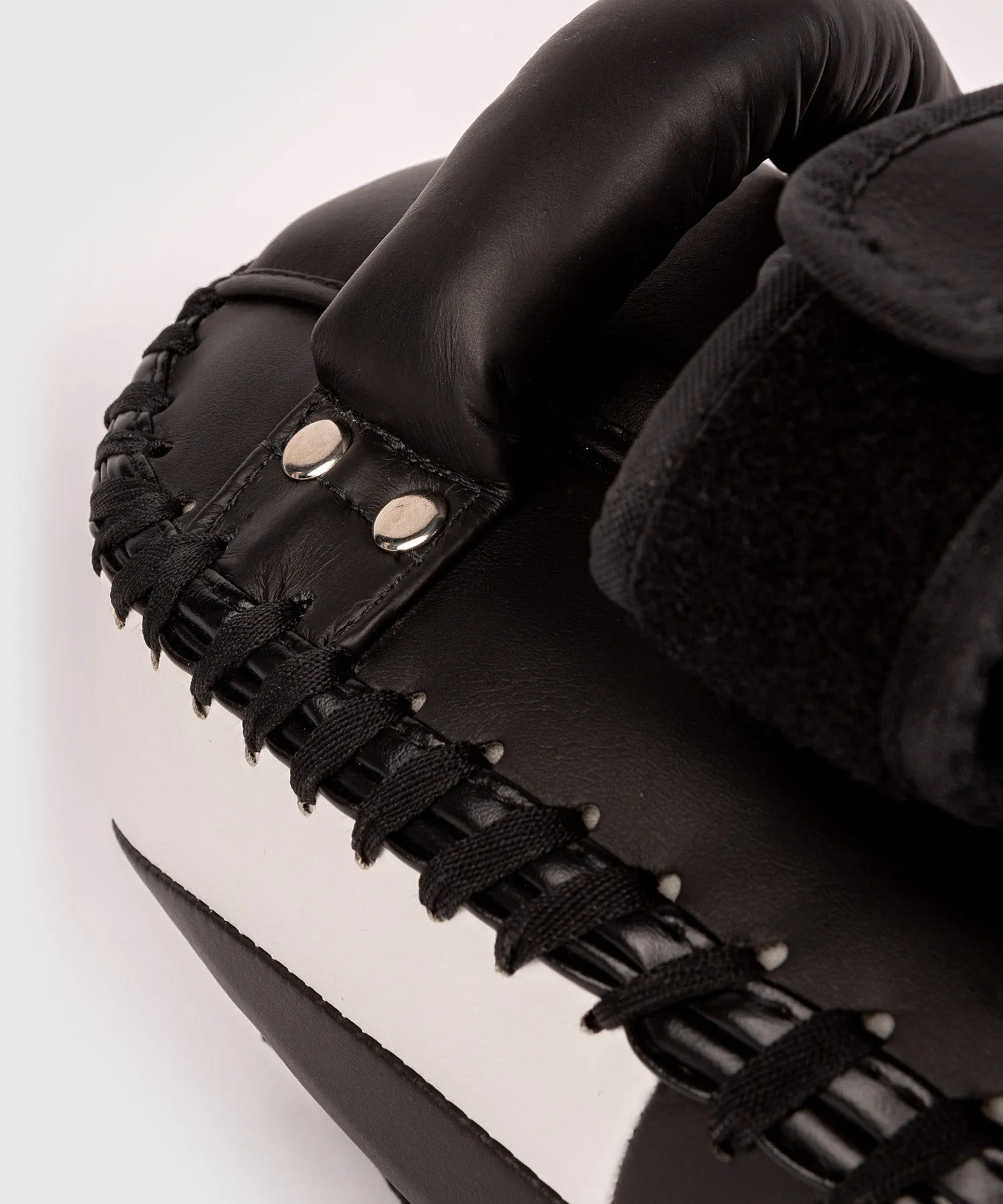 VENUM KICKBOXING – LIGHT KICK PAD 2.0