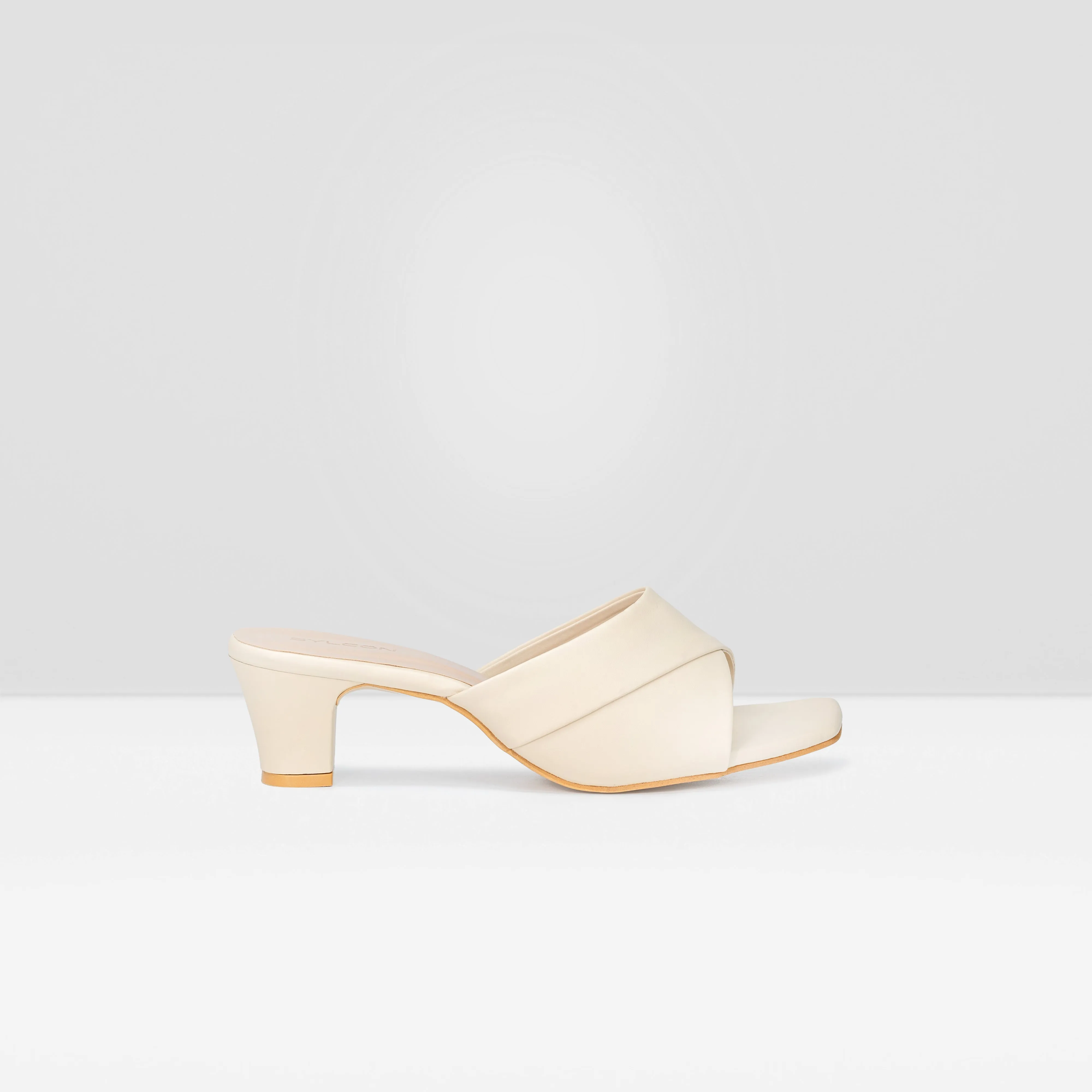 WOMENS BEIGE OPEN TOE BLOCK HEELS CHAPPALS/SANDALS