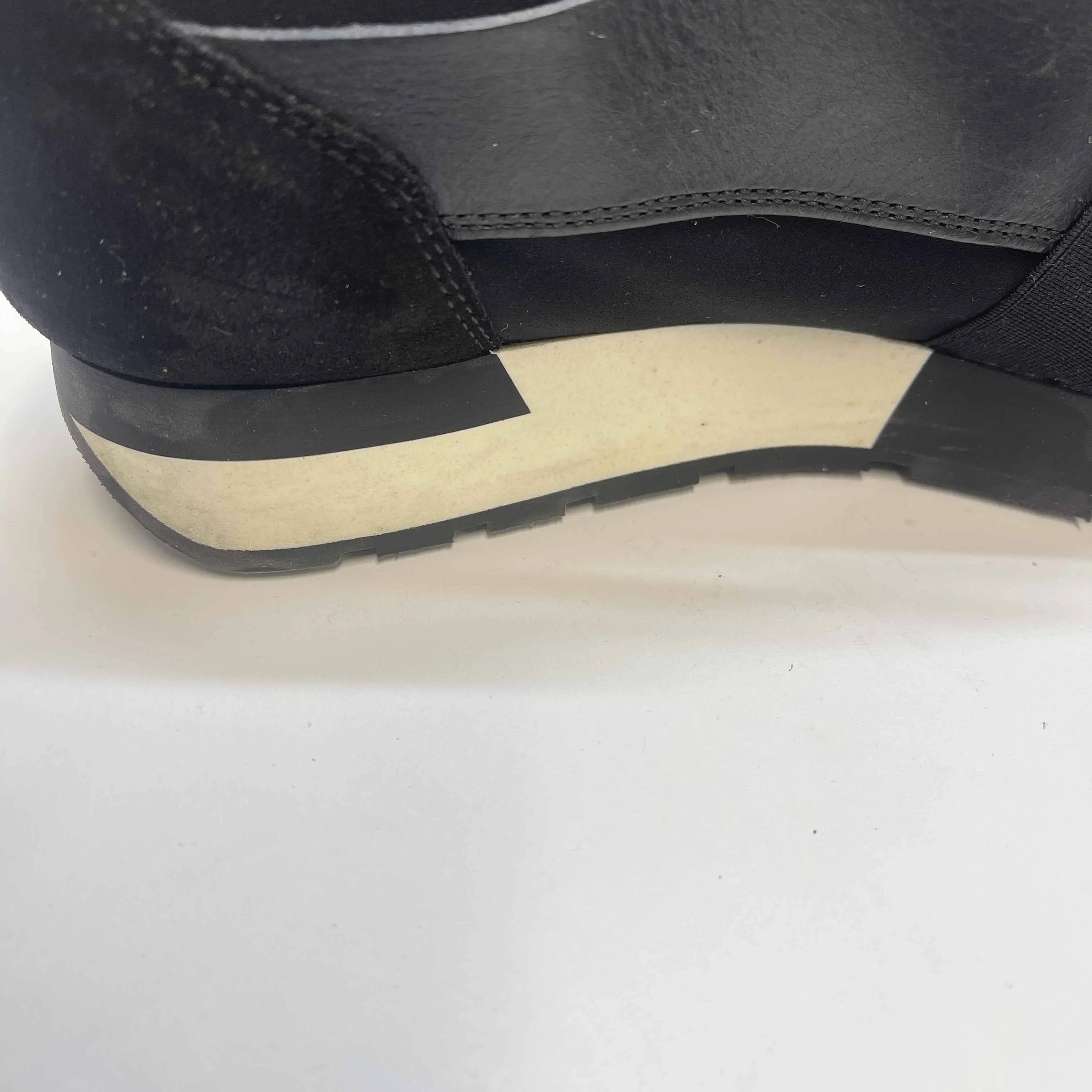 Women's Race Runner Low Trainers Black Size EU 39 / UK 6