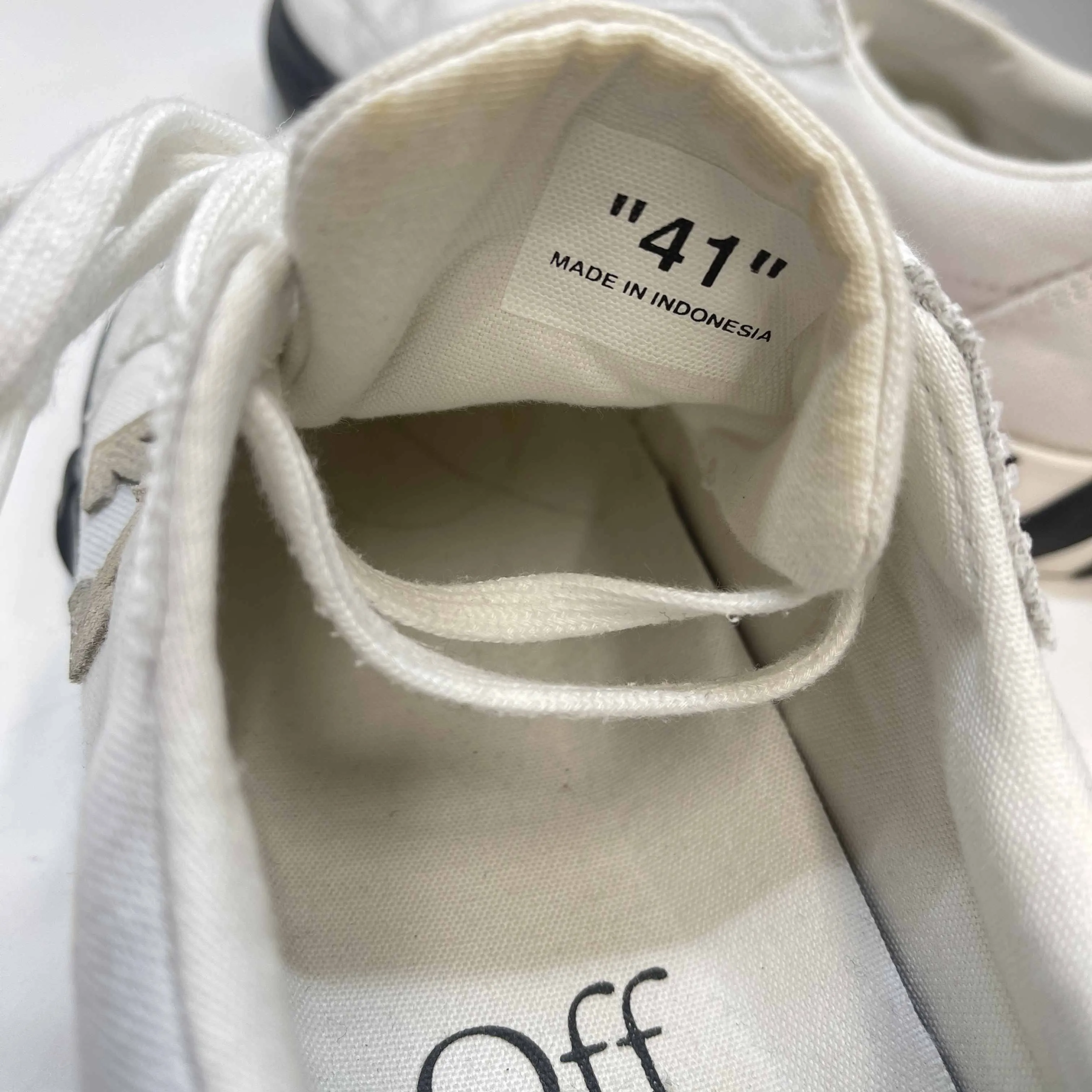 Women's Vulcanised Low Trainers White Size EU 41 / UK 8