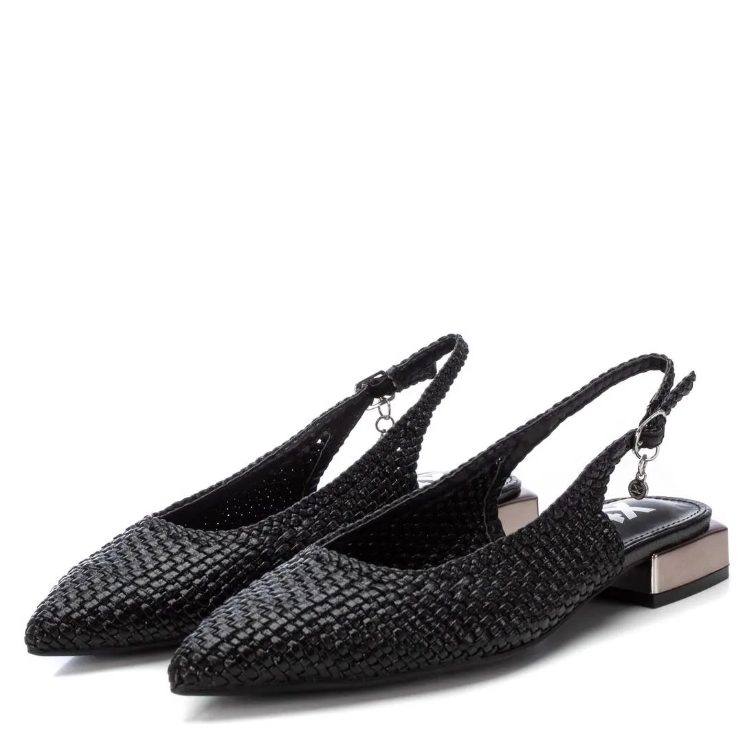 XTI Women's pointy toe flats 143794